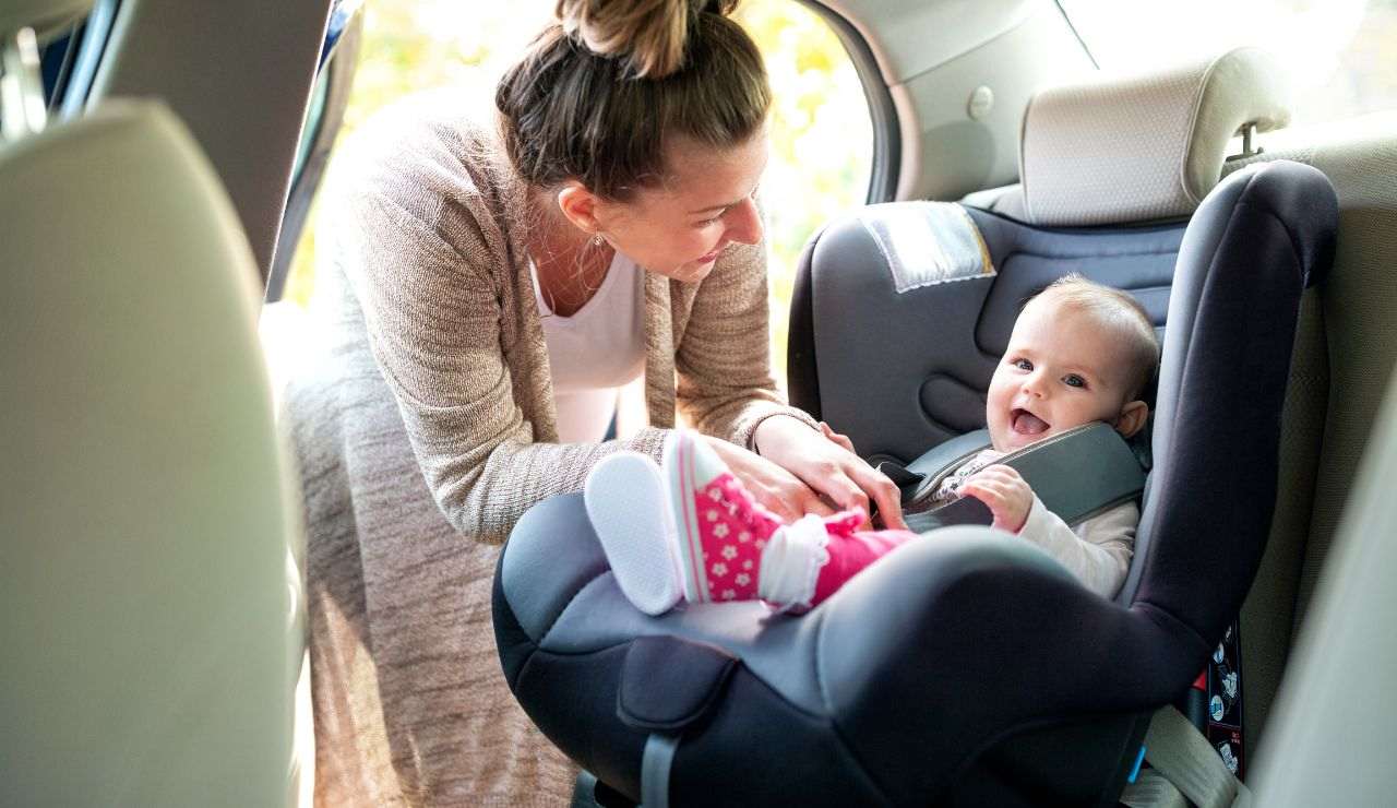 Sicurezza dei bambini in auto con seggiolino